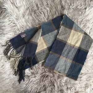 Dockers Plaid Scarf in Blue and Beige